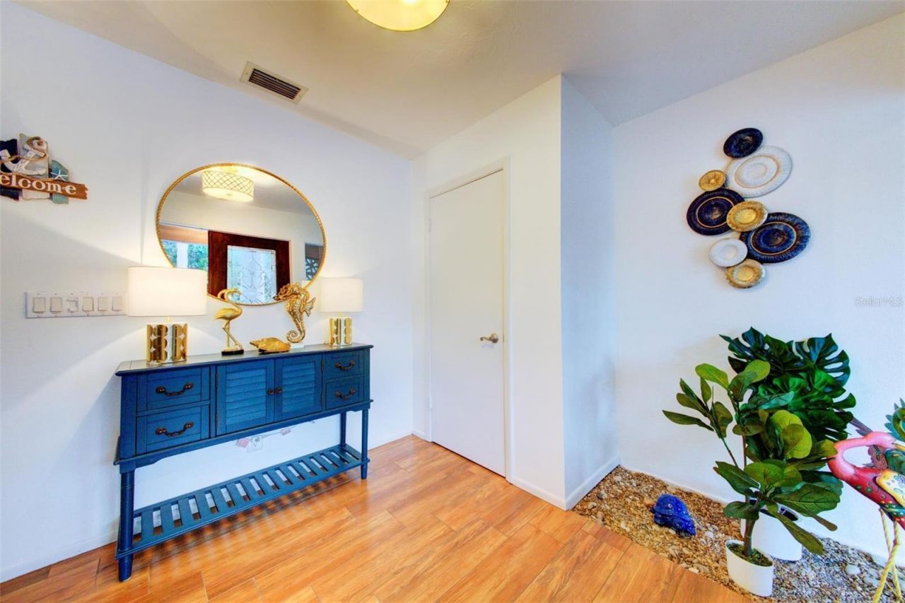 5354 Shadow Lawn Drive, Sarasota, FL 34242 Photo