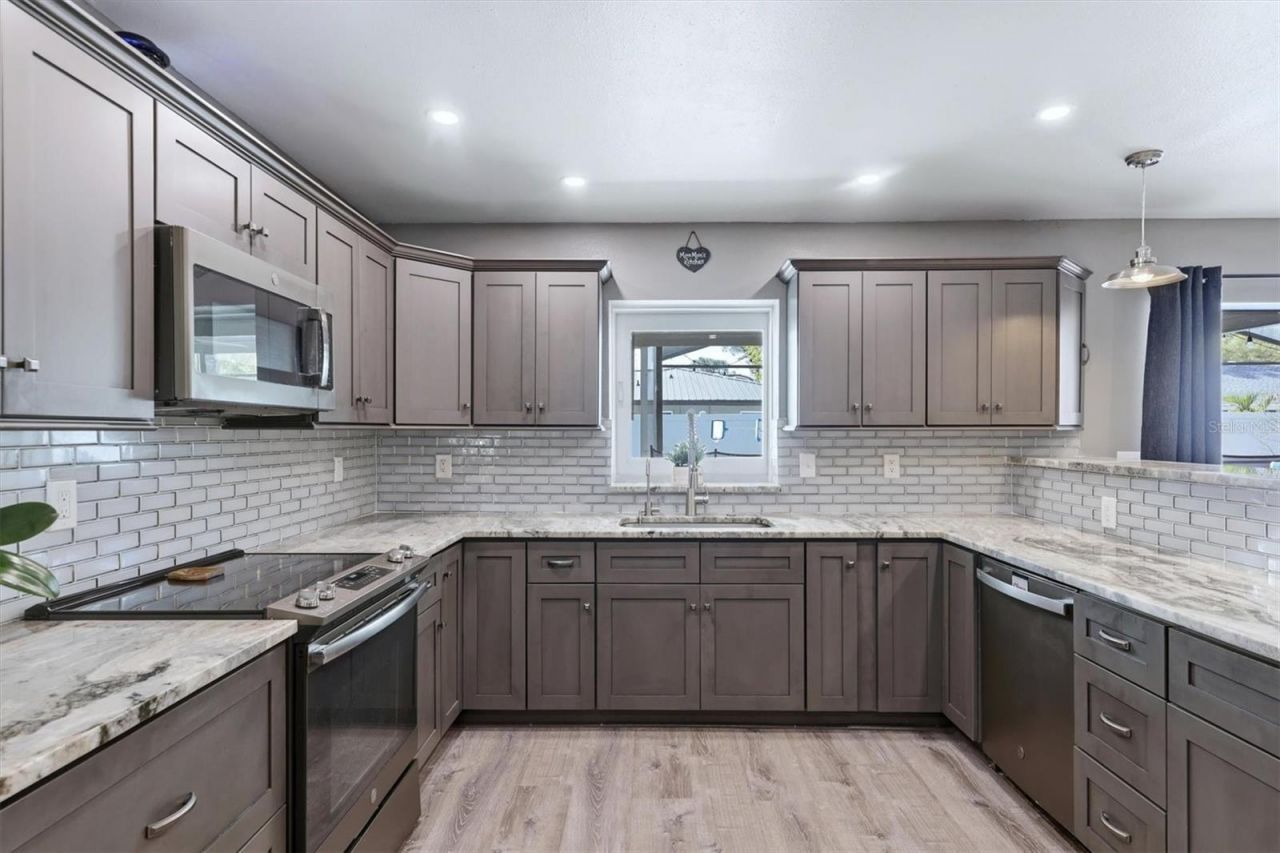 3503 22nd Avenue W, Bradenton, FL 34205 Photo