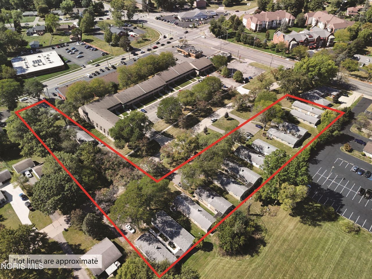 1819 Garden Ridge Drive, Toledo, OH 43614 Main Photo