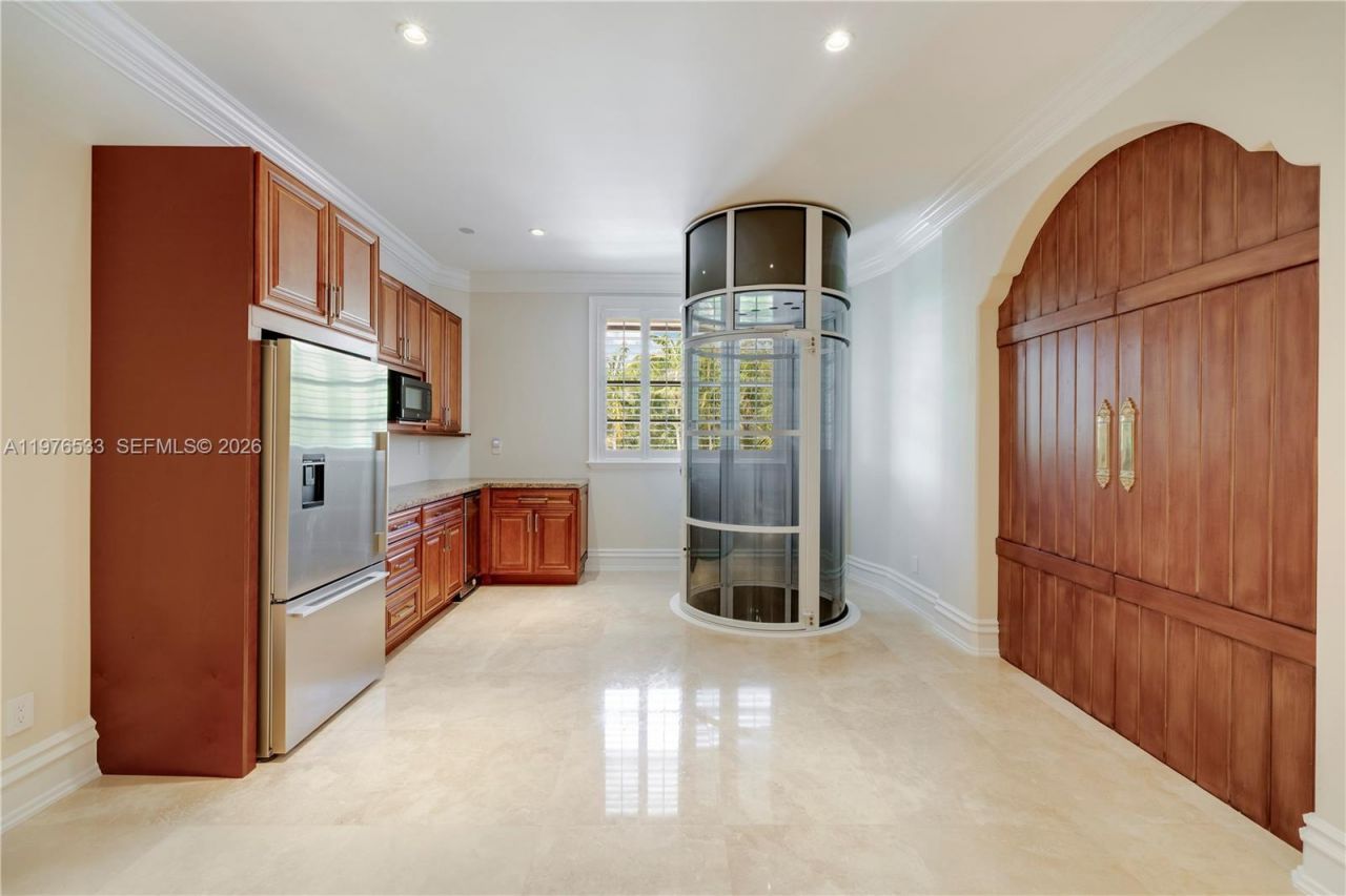 11400 SW 67th Ave, Pinecrest, FL 33156 Photo