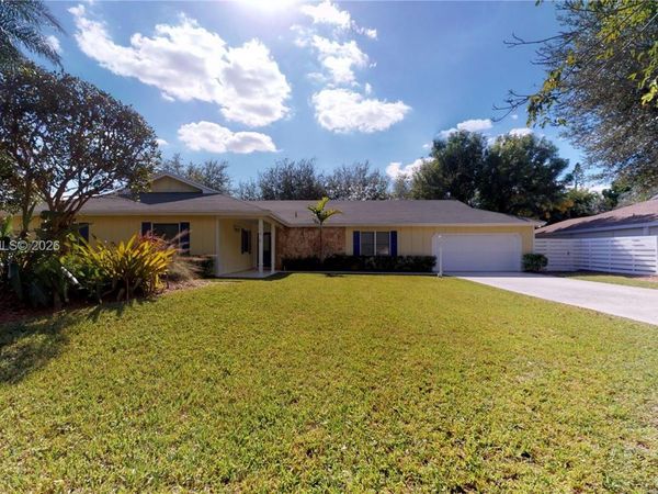 15012 SW 146th St , Miami, FL 33196