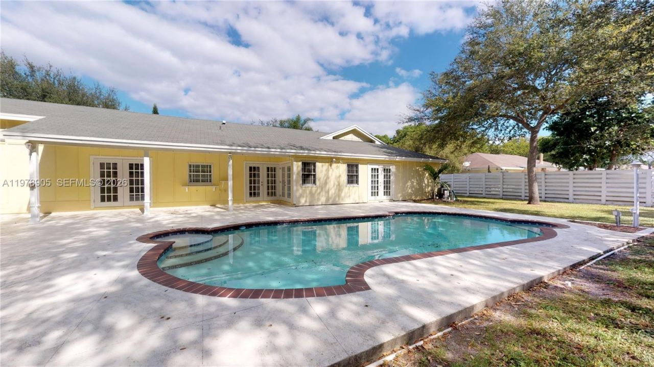 15012 SW 146th St , Miami, FL 33196 Photo