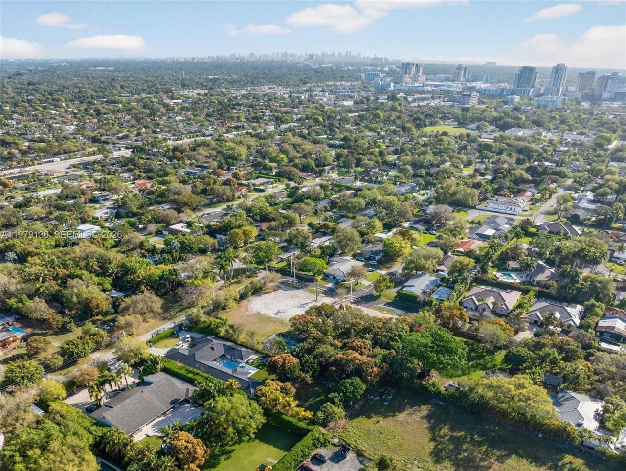 9232 SW 84 Ave , Miami, FL 33156 Photo