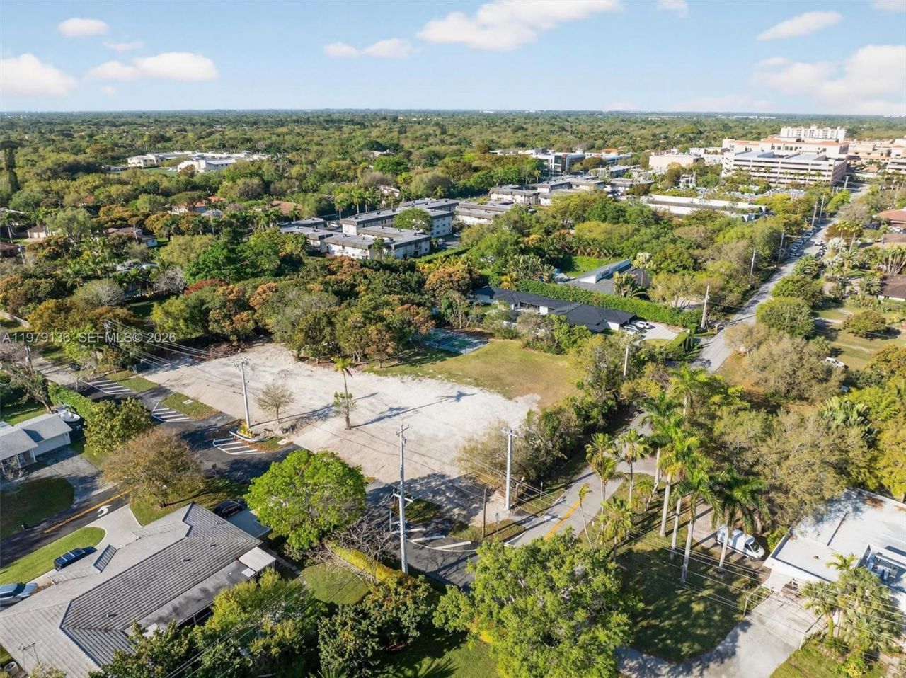 9232 SW 84 Ave , Miami, FL 33156 Photo