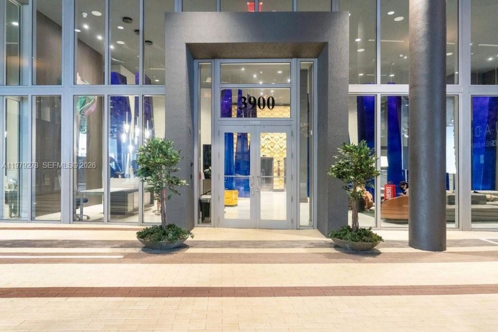 3900 Biscayne Blvd , Unit N-1101, Miami, FL 33137 Photo