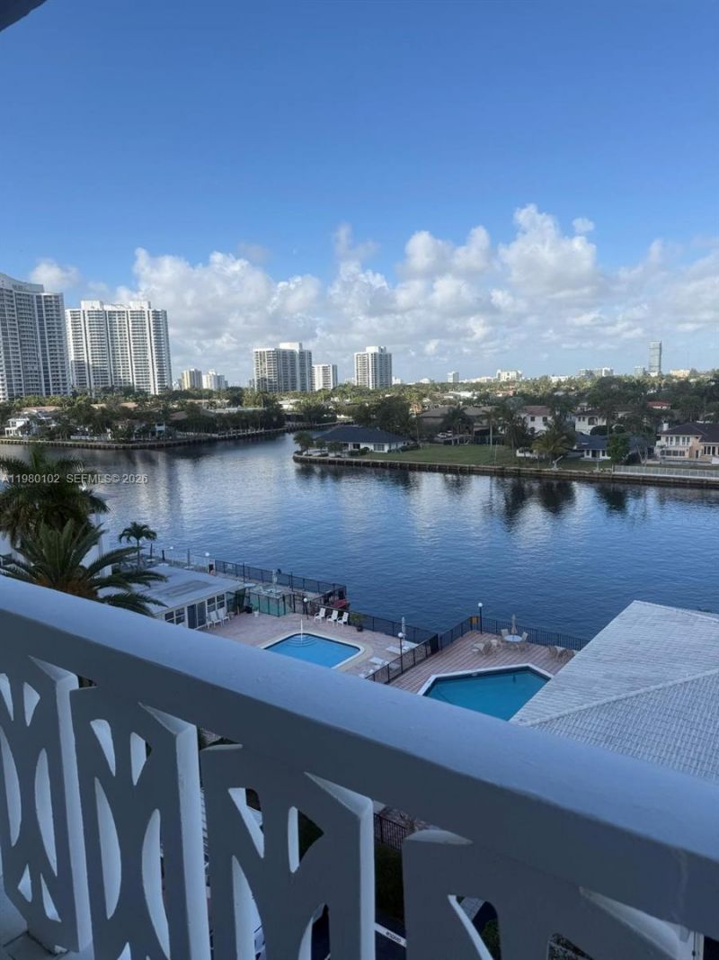 3113 S Ocean Dr , Unit 701, Hallandale Beach, FL 33009 Photo