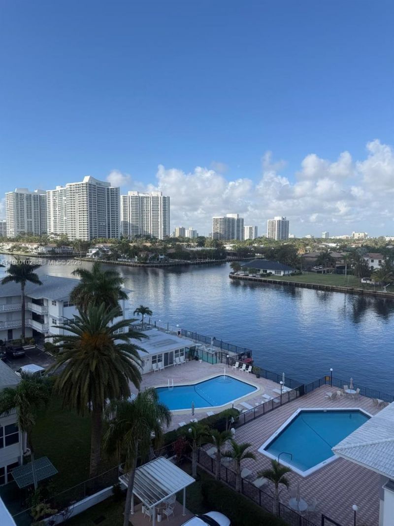 3113 S Ocean Dr , Unit 701, Hallandale Beach, FL 33009 Photo