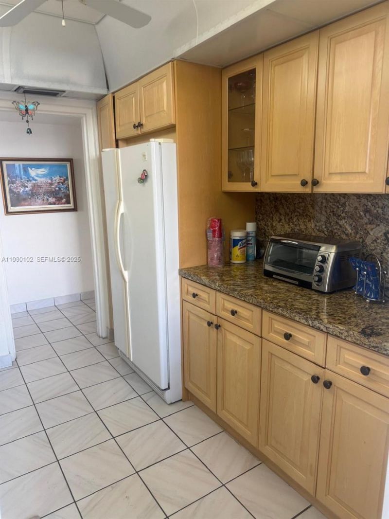 3113 S Ocean Dr , Unit 701, Hallandale Beach, FL 33009 Photo