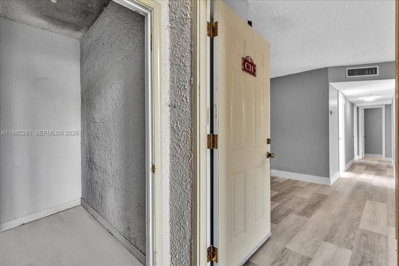 1500 N Congress Ave , Unit C31, West Palm Beach, FL 33401 Photo