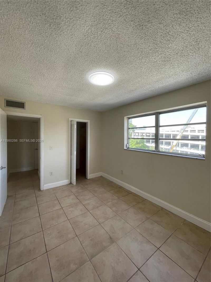 2500 SW 6th St, Unit 404, Miami, FL 33135 Photo