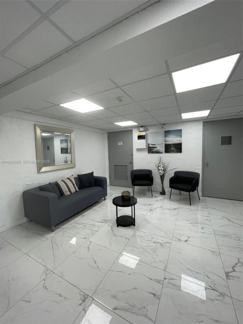 2500 SW 6th St, Unit 404, Miami, FL 33135 Photo