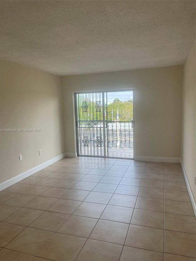 2500 SW 6th St, Unit 404, Miami, FL 33135 Photo