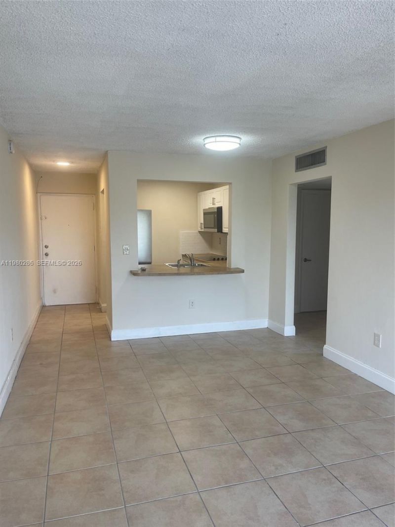 2500 SW 6th St, Unit 404, Miami, FL 33135 Photo