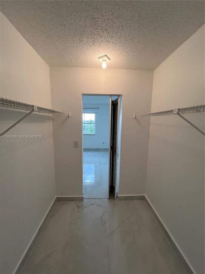8260 SW 210th St , Unit 302, Cutler Bay, FL 33189 Photo