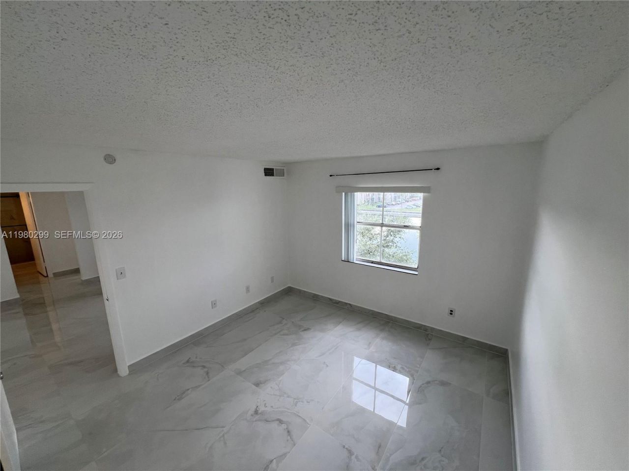 8260 SW 210th St , Unit 302, Cutler Bay, FL 33189 Photo
