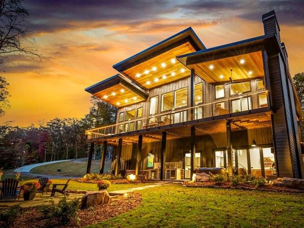 156 Horatio Drive, Blue Ridge, GA 30513