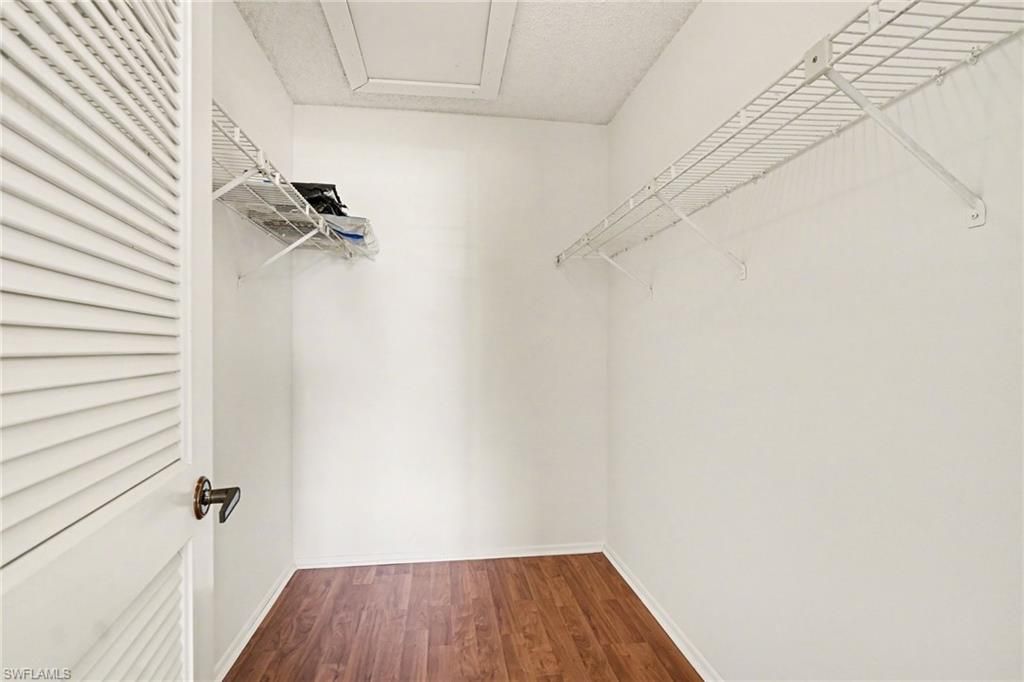 423 Cape Coral Pkwy W, Unit 203 (207), Cape Coral, FL 33914 Photo