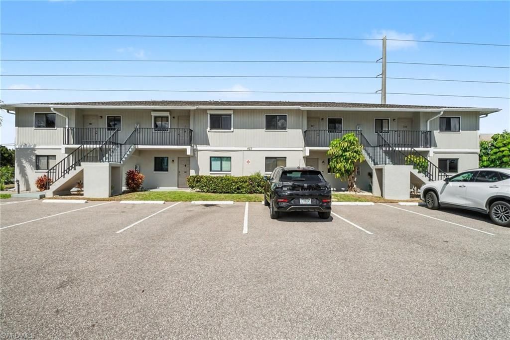 423 Cape Coral Pkwy W, Unit 203 (207), Cape Coral, FL 33914 Photo