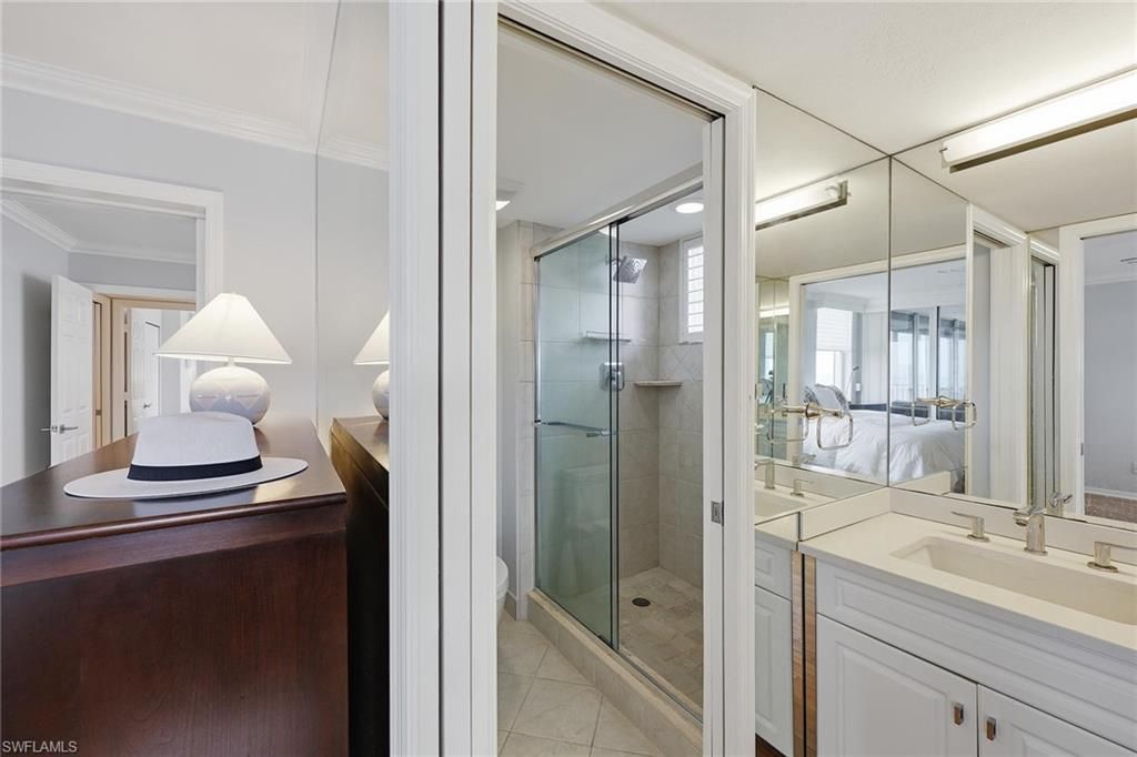 5550 Heron Point Dr, Unit 1604, Naples, FL 34108 Photo