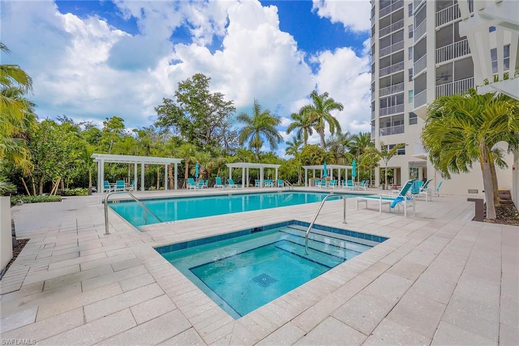 5550 Heron Point Dr, Unit 1604, Naples, FL 34108 Photo