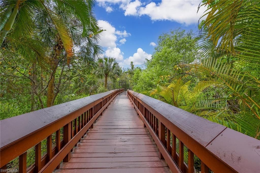 5550 Heron Point Dr, Unit 1604, Naples, FL 34108 Photo