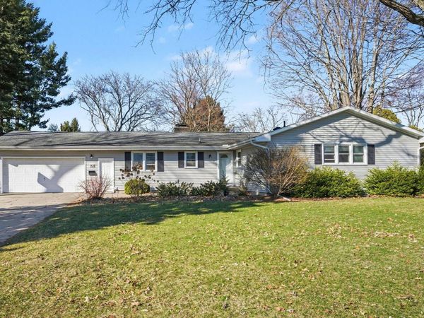 908 Galyn Street, Sturgis, MI 49091