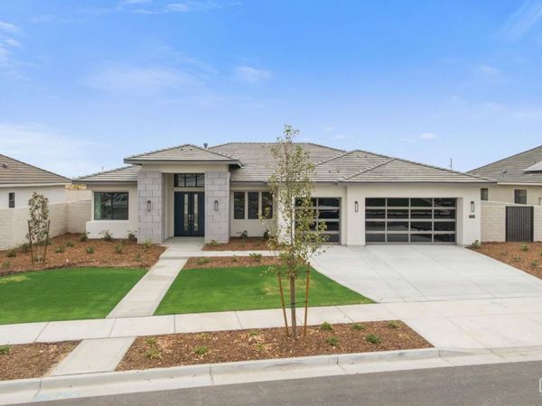 3703 Pathway Court, Bakersfield, CA 93311