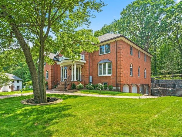 282 High Street, Winchester, MA 01890