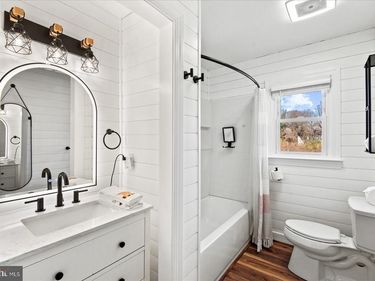 115 OAK RIDGE STREET, BOWLING GREEN, VA 22427