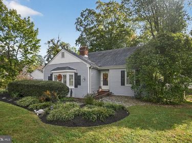 927 SHERMAN AVENUE, HUNTINGDON VALLEY, PA 19006