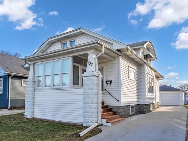 733 West Lawn AVENUE, Racine, WI 53405
