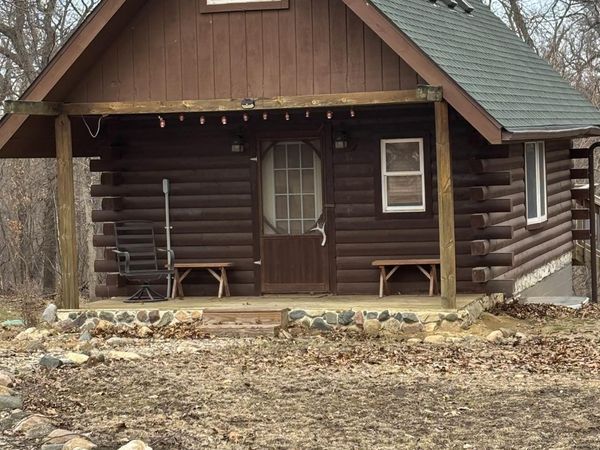 4312 Shady Lane Drive, Brooklyn, IA 52211