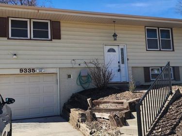9335 Ellison Avenue , Omaha, NE 68134