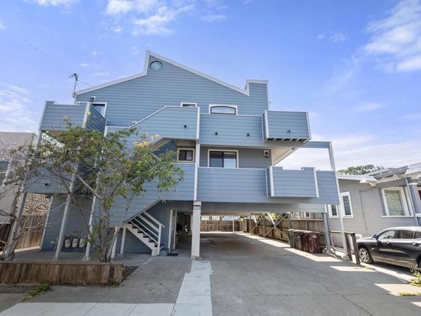 1050 Kains Ave., Unit B1(3), Albany, CA 94706