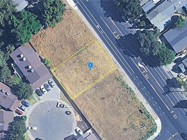 571 F Street, Waterford, CA 95386