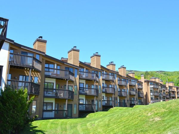 318 Mountain Road, Unit A304, Ludlow, VT 05149