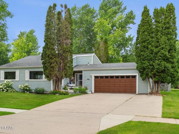 3402 PAR Street N, Fargo, ND 58102