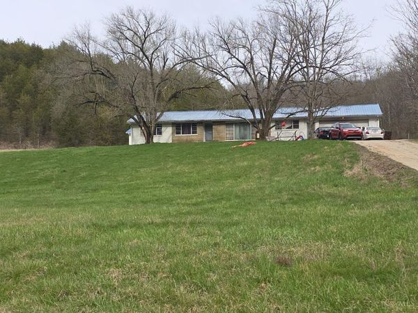 1922 St Rt 136, Manchester, OH 45144