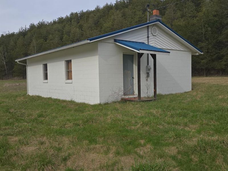 1922 St Rt 136, Manchester, OH 45144 Photo 7