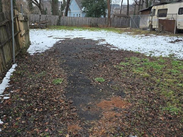 320 Woodvale Place, Charlotte, NC 28208