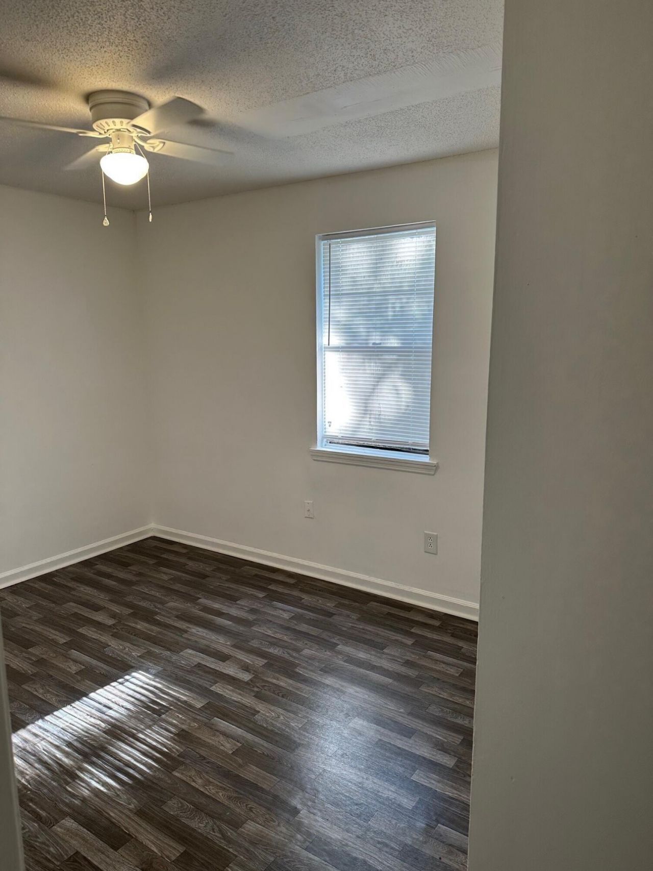 1815 Sumner Avenue Photo 5