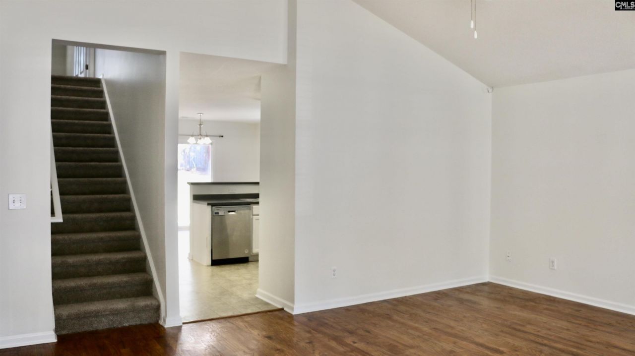 116 Stanley Court  Photo 18