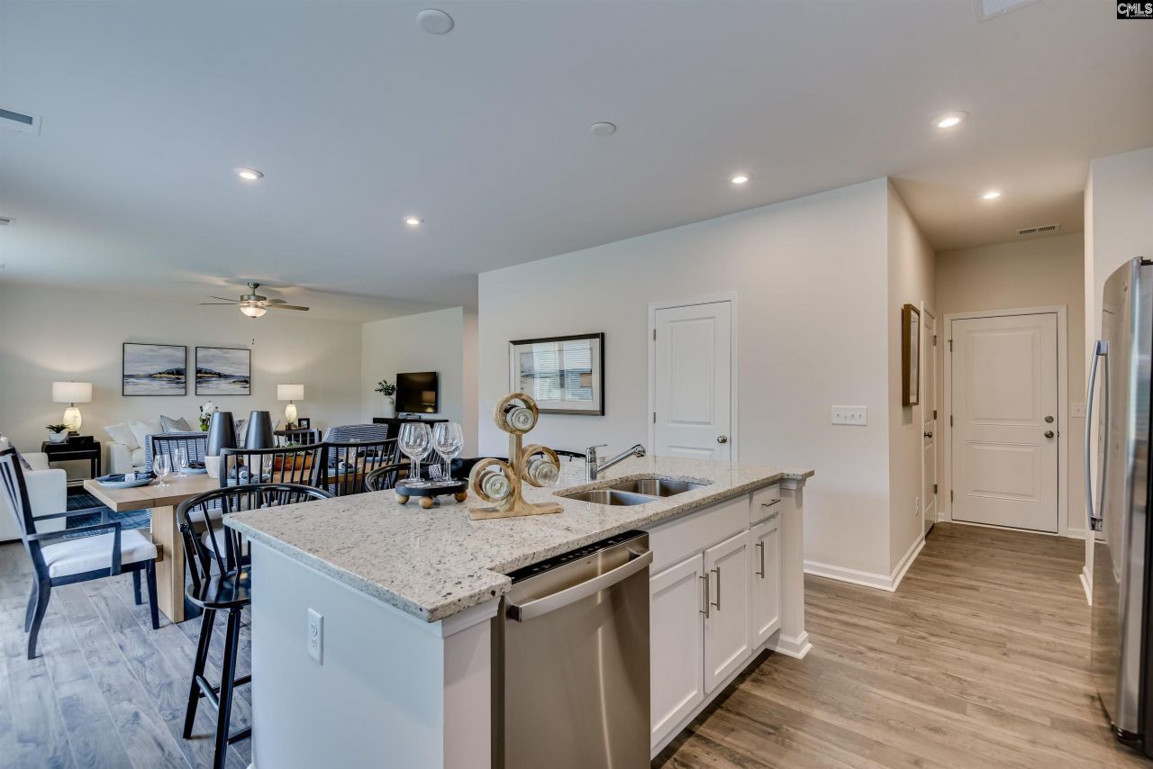 312 Brass Billion Path Photo 6