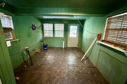 1183 Sawyer Street  photo 4