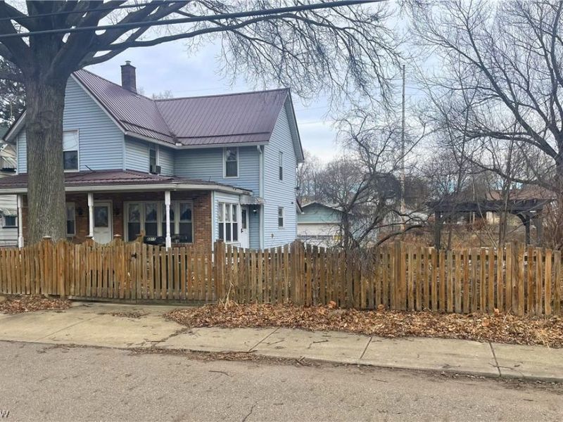 2321 15th Street NE, Canton, OH 44705 Photo 2