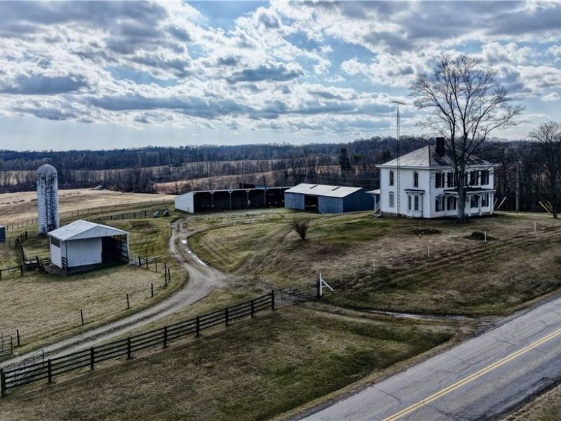 6040 Pinecrest Drive , Zanesville, OH 43701 Photo 1