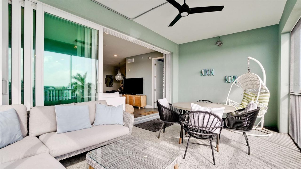 379 Aruba Circle , Unit 303, Bradenton, FL 34209 Photo