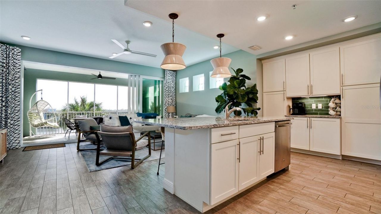 379 Aruba Circle , Unit 303, Bradenton, FL 34209 Photo