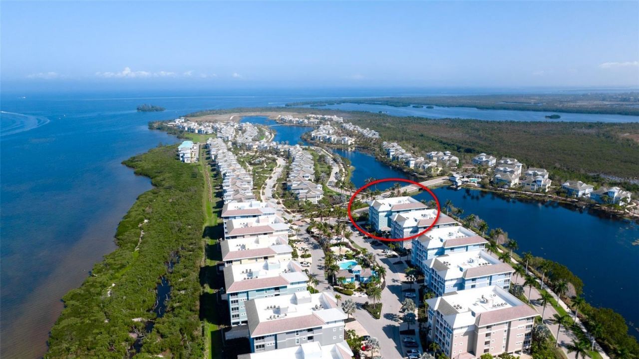 379 Aruba Circle , Unit 303, Bradenton, FL 34209 Photo