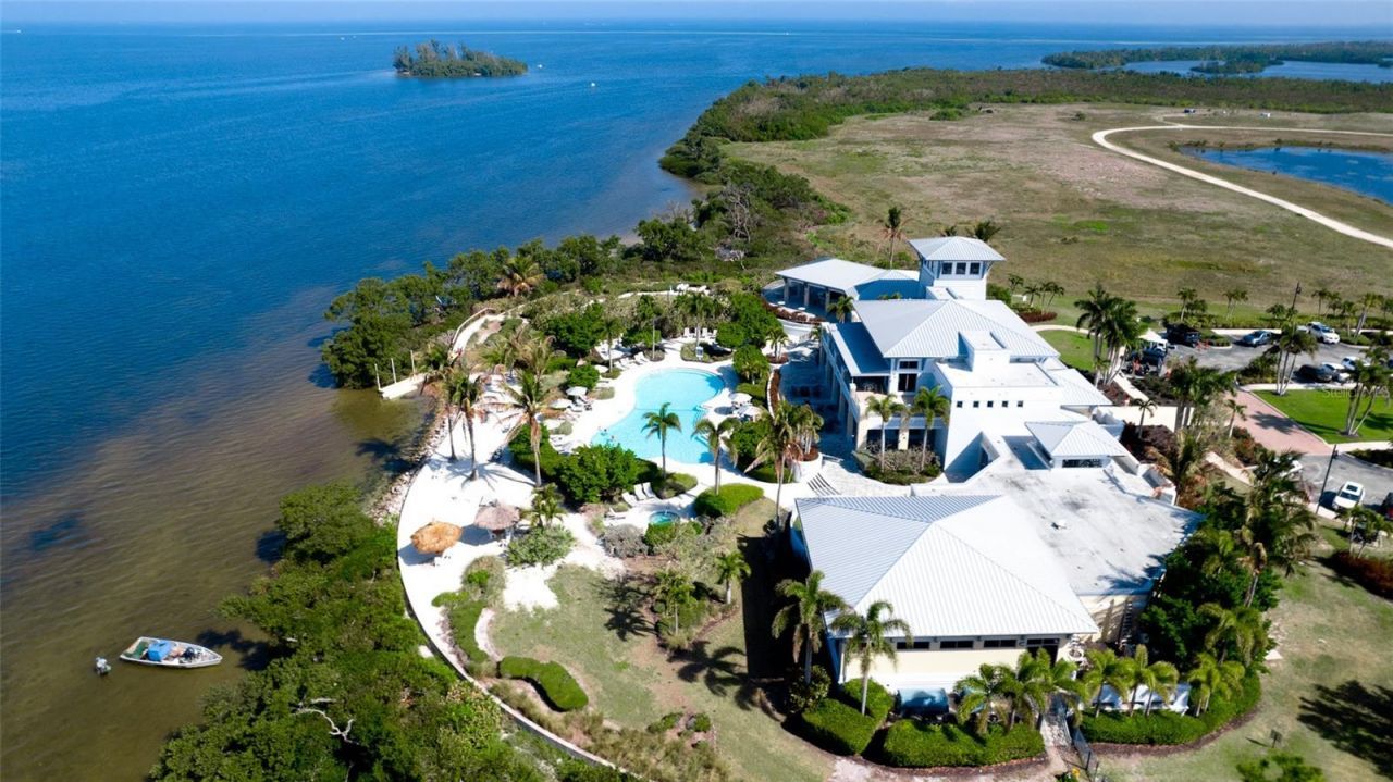 379 Aruba Circle , Unit 303, Bradenton, FL 34209 Photo